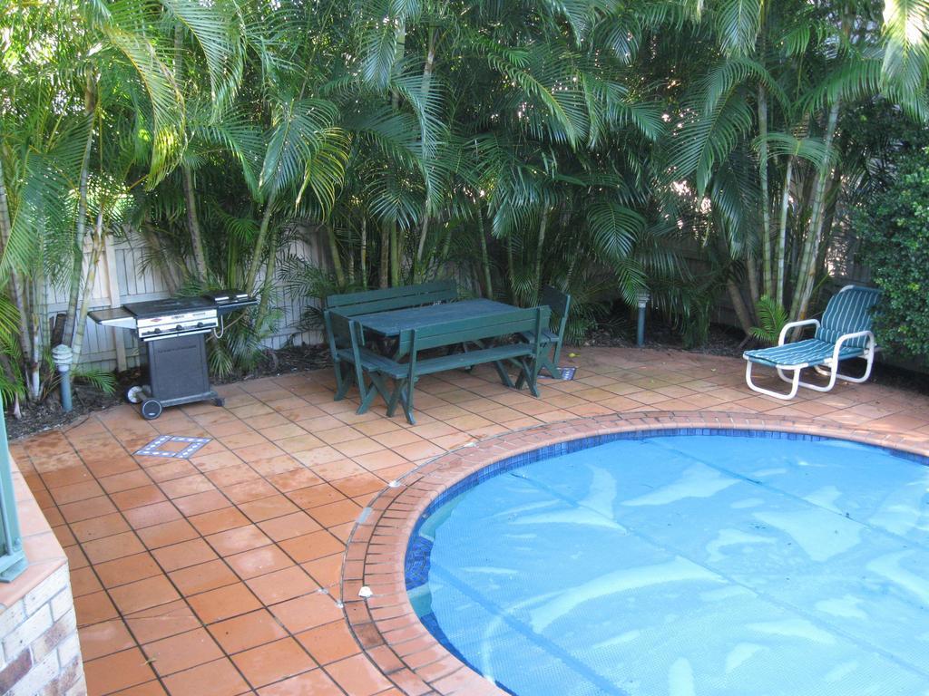 Apartment Bay *